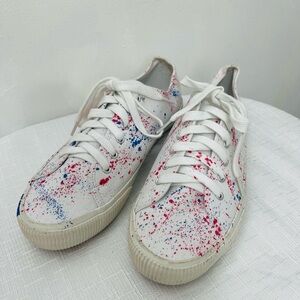Hurley White Sneakers with Red and Blue Accents